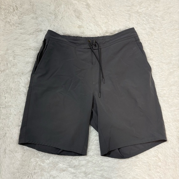Ten Thousand Foundation Board Shorts L 9” - Picture 1 of 4